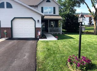 61 Westwood Ct, Enola, PA 17025