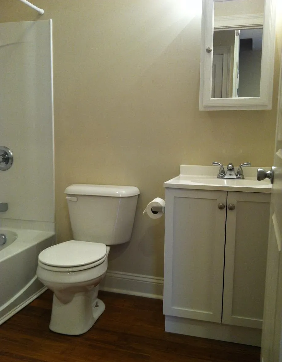 4 bed, 2.5 bath, $3,200 — Photo 4