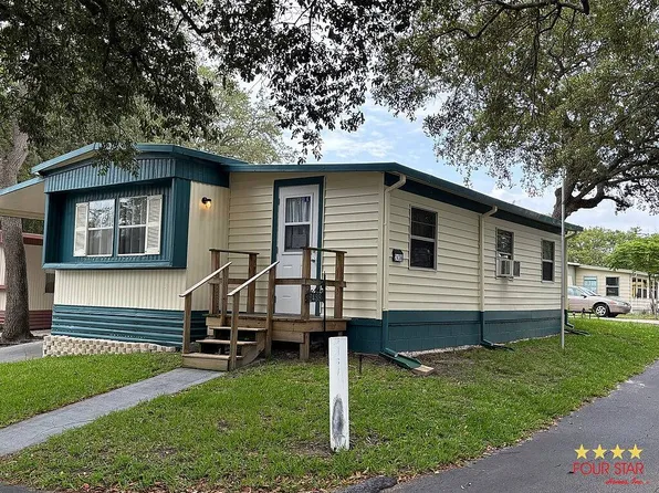 2438 Montauk Ct, Orange City, FL 32763