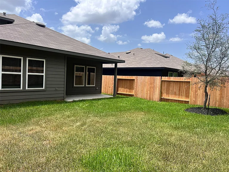 522 Belle Springs Ln — Photo 5
