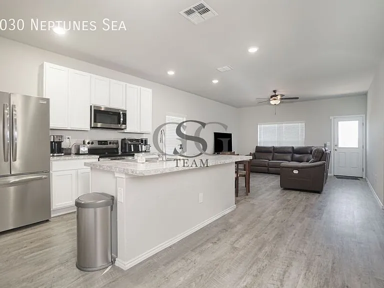 3030 Neptunes Sea — Photo 9