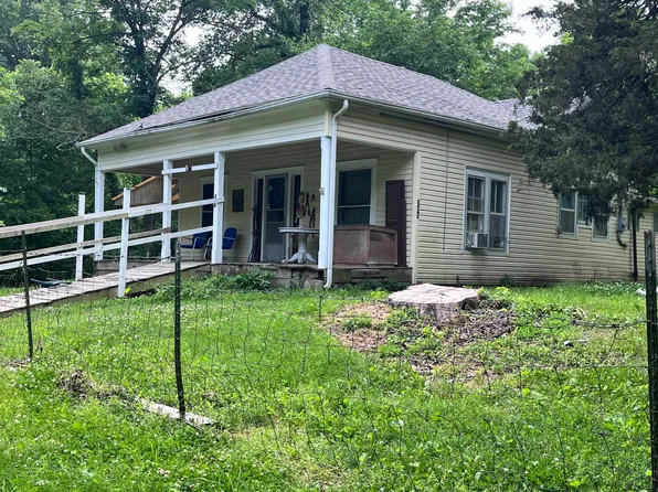 208 W 10th Street, Galena, MO 65656