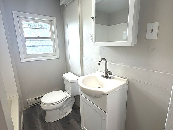 5th image of 1438-1440 Church Ave #1