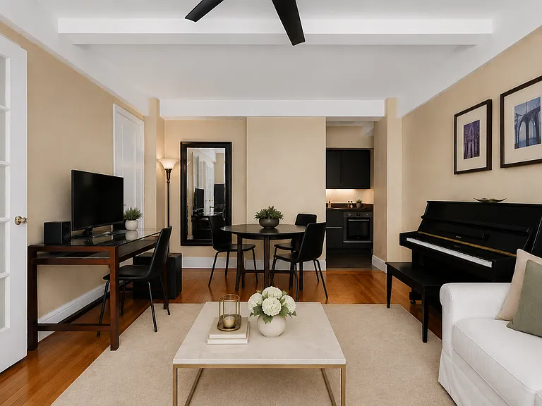 25 Tudor City Pl #304 — Photo 4