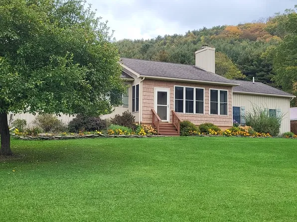 2929 Stony Fork Rd, Wellsboro, PA 16901