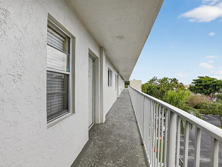 2236 N Cypress Bend Dr #508 — Photo 26