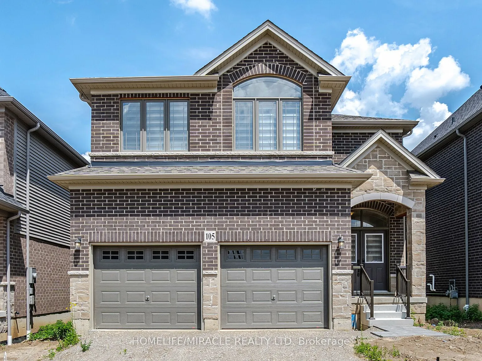 4 bed, $3,200 — Photo 1