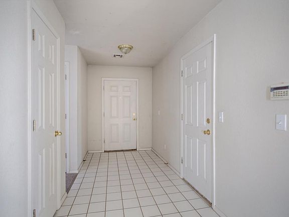 2nd image of 1028 Pinelake Ct