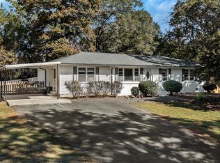 2024 Corinth Dr, Seneca, SC 29672