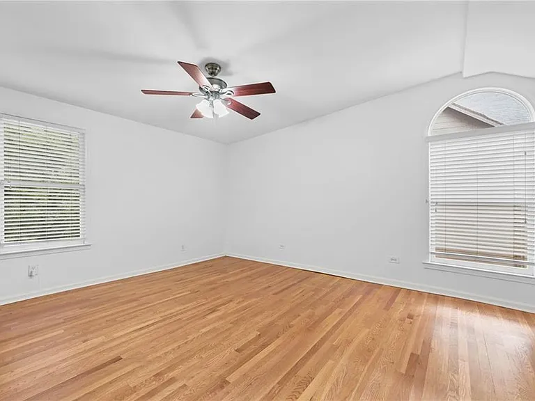 2429 Claude St NW — Photo 24