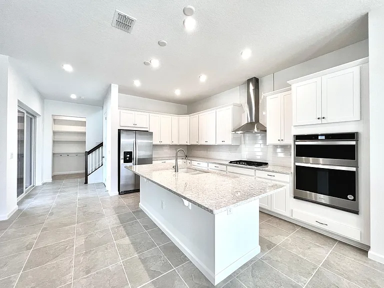 2116 Celebration Blvd — Photo 9
