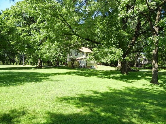 3rd image of 6976 Phillips Mill Rd