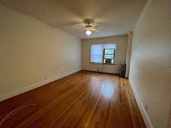 3rd image of 4901-03 N Paulina St #1624-1