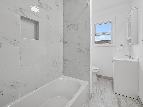 4th image of 167 Silver Ave #3
