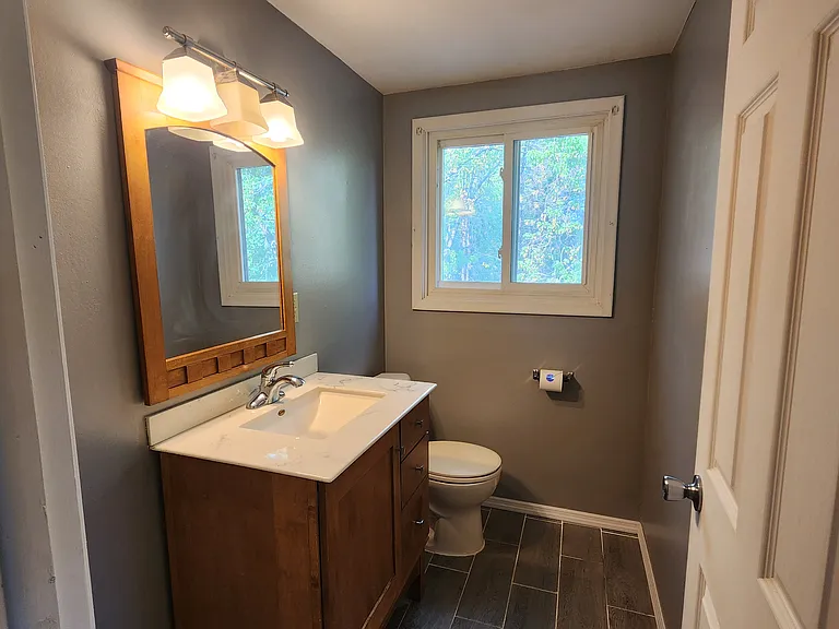 8949 Xylite St NE — Photo 16