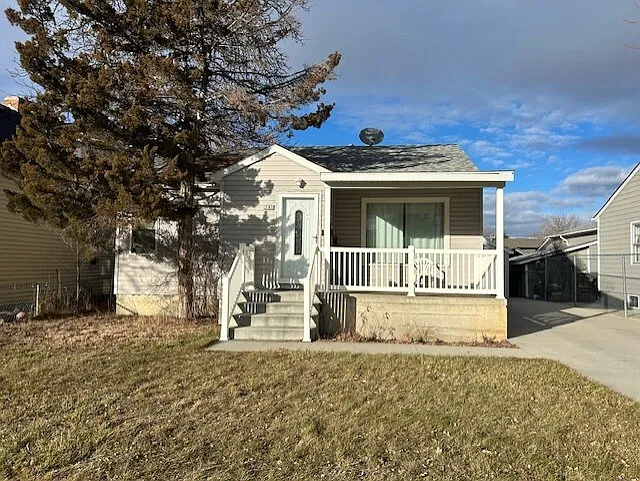 741 Avenue D - 1 — Photo 1