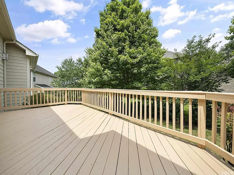 414 Rensford Pl — Photo 10