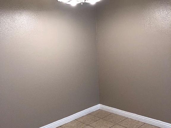 3rd image of 1309 W Mission Blvd Unit 103
