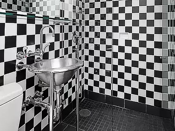 4th image of 237 Madison Ave #906