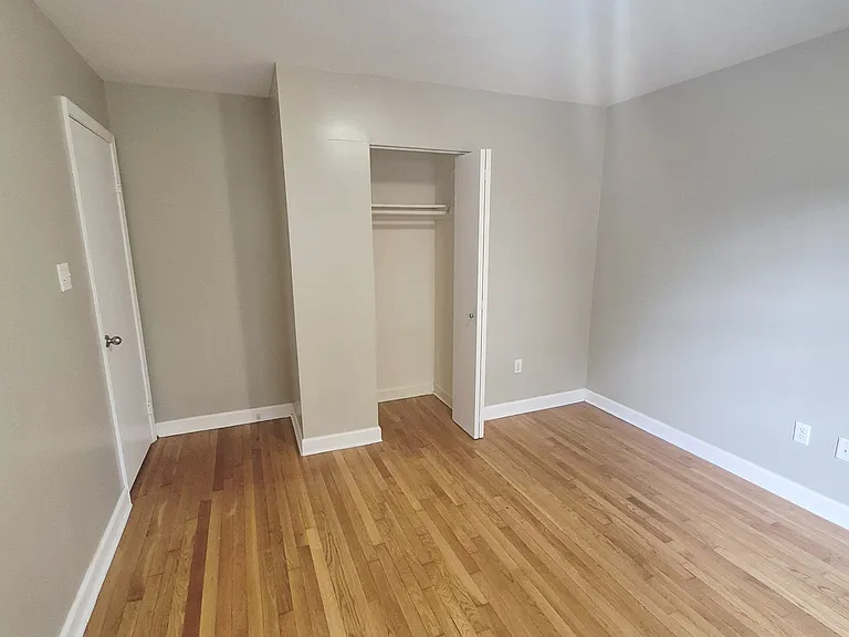 2404 Barracks Ct #1 — Photo 20
