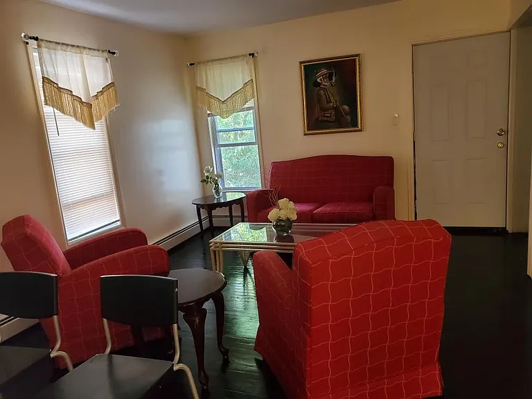 24 Norton St #2 — Photo 4