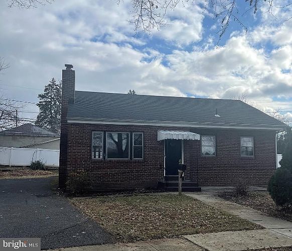 1st image of 3813 Durham Rd