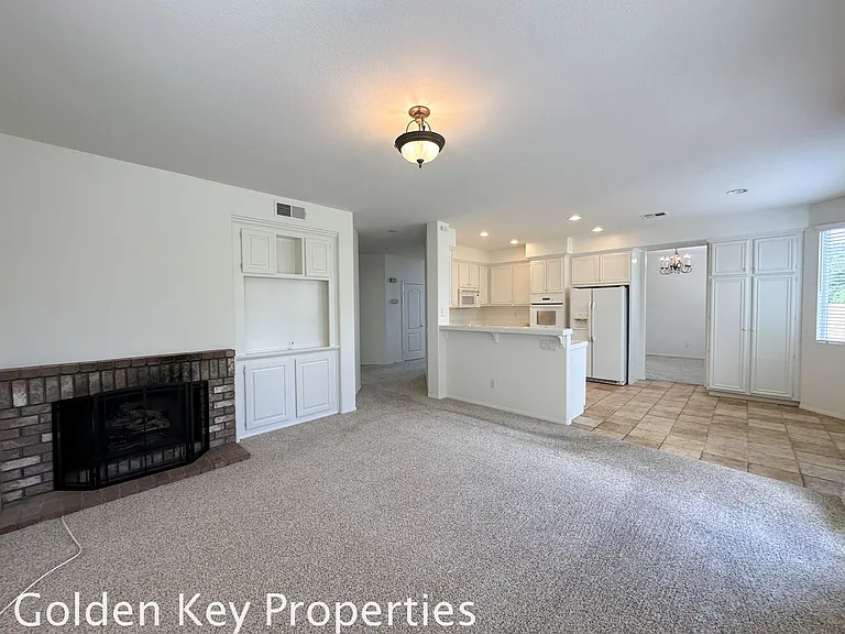 1188 Abelia Ave — Photo 8