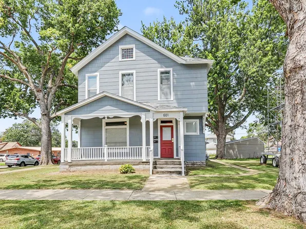 601 E Robinson St, Knoxville, IA 50138