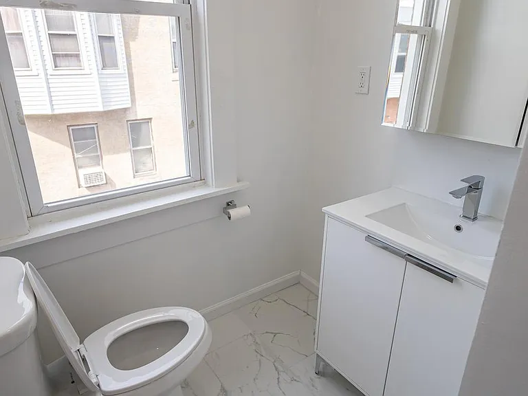2410 Wharton St #2 — Photo 22