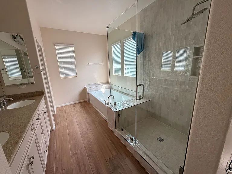 1729 Cripple Creek Dr #4 — Photo 9