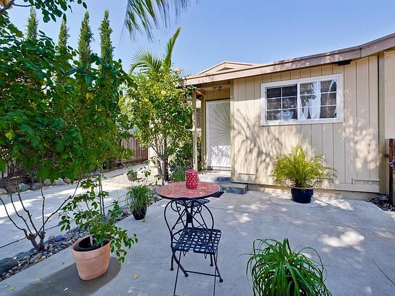 2nd image of 709 San Simeon St