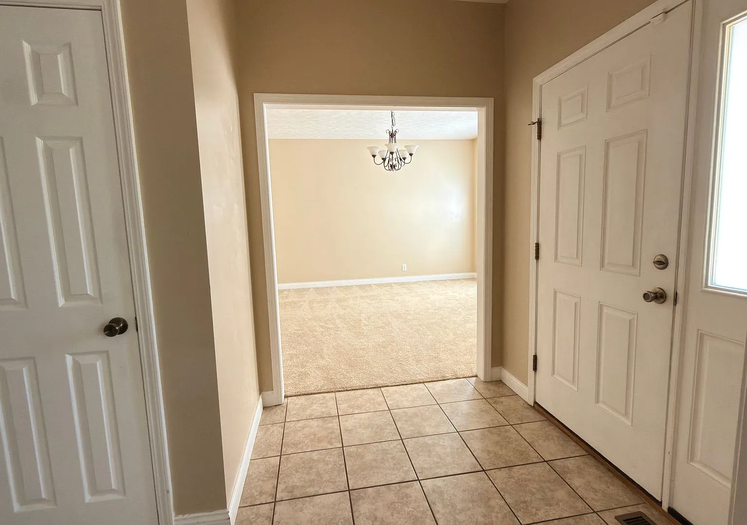Spacious 4-Bedroom Home in West Lafayette Schools! — Photo 3