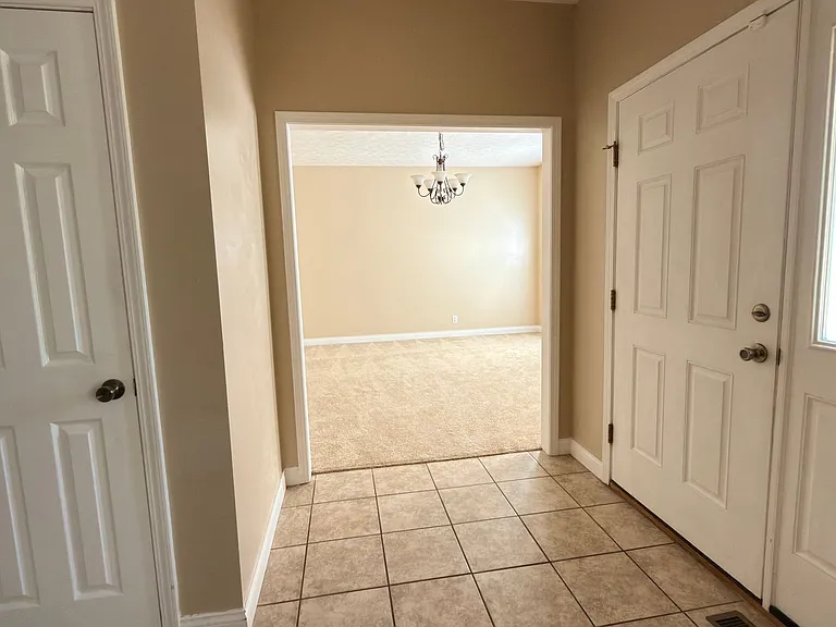 1036 Edgerton St — Photo 3
