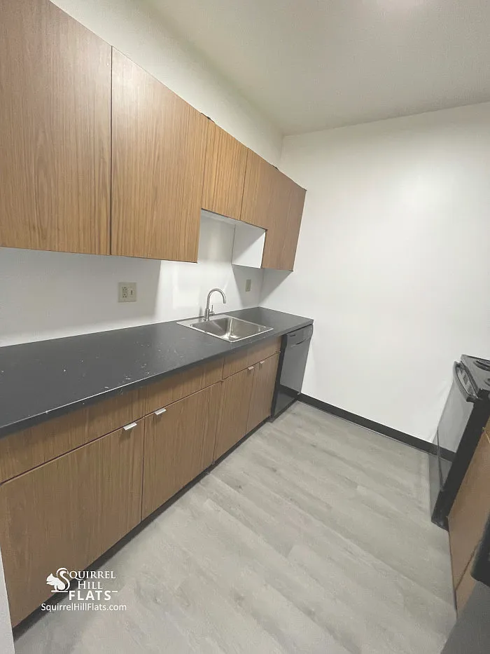 6350 Forward Avenue — Photo 2