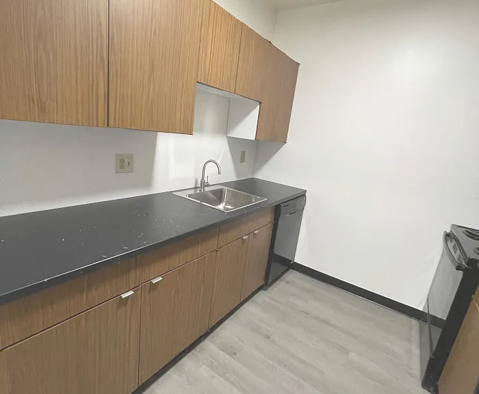6350 Forward Ave #14 — Photo 2