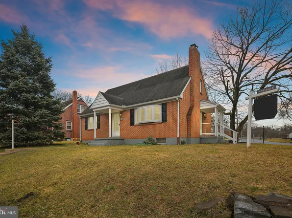 11 State Dr, Harrisburg, PA 17112