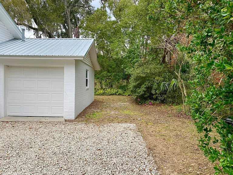2034 NW 7th Ln — Photo 37