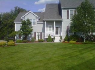 13 Parish Sq, Atkinson, NH 03811