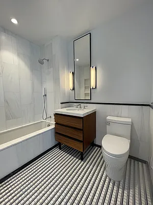 Rented by Lin Pan Realty Group LLC | media 6