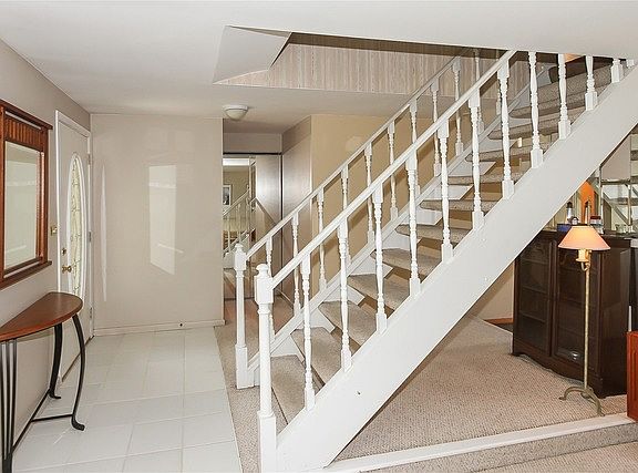 4th image of 950 Borden Dr