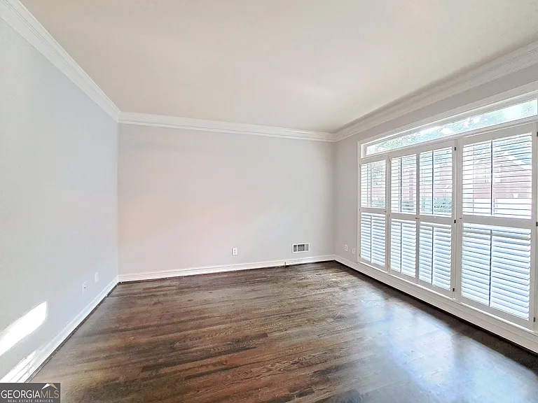 2242 Lenox Walk NE — Photo 4