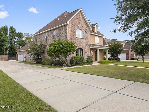 4th image of 6305 Silverleaf Dr W