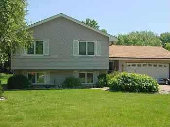 1st image of 2935 Helena Ave N