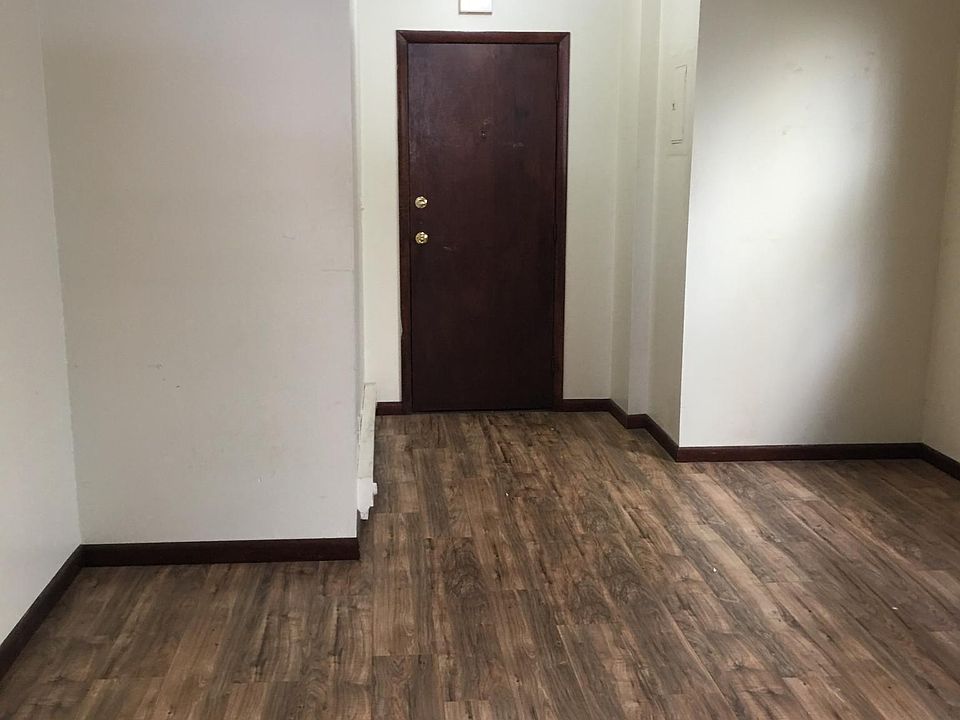 2nd image of 116 S 3rd St APT 2