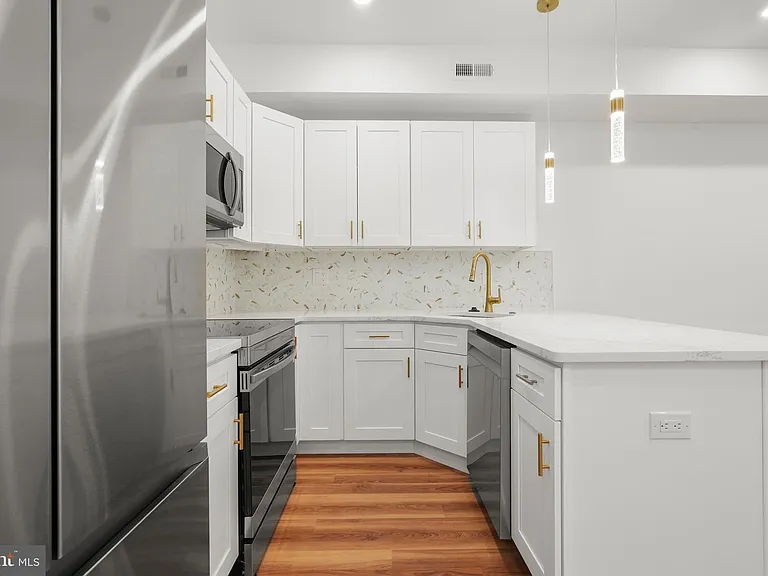 2325 Germantown Ave #3 — Photo 9
