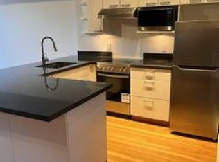 55 Water St #409, Vancouver, BC V6B 1A1