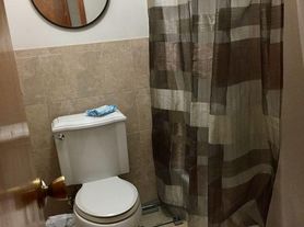 21 Rose St, East Rutherford, NJ