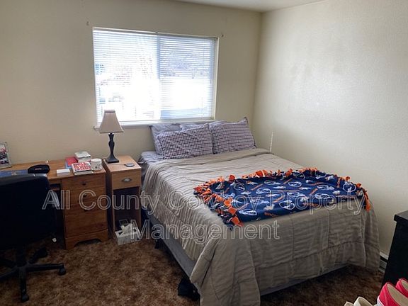 3rd image of 509 E Curtis St APT 203