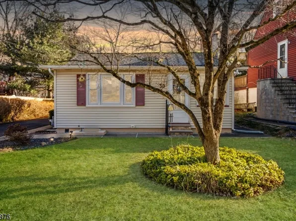 30 Redwood Ave, Wayne Twp., NJ 07470