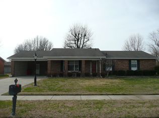 116 Spring Dr, Sikeston, MO 63801